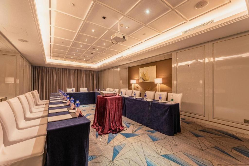 The Qube Hotel Nanchang East Exterior photo