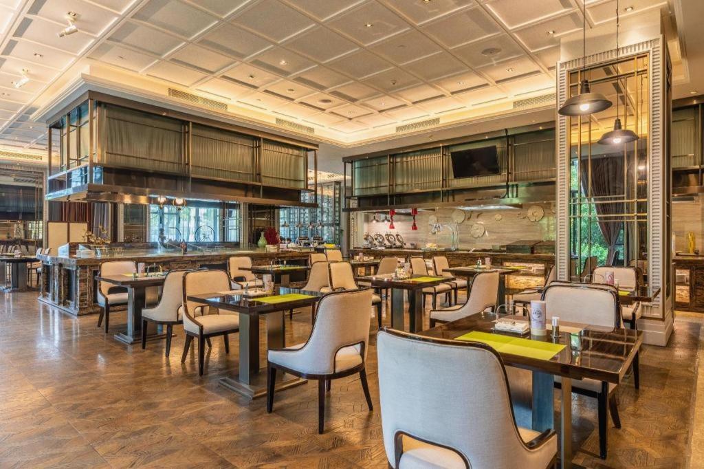The Qube Hotel Nanchang East Exterior photo
