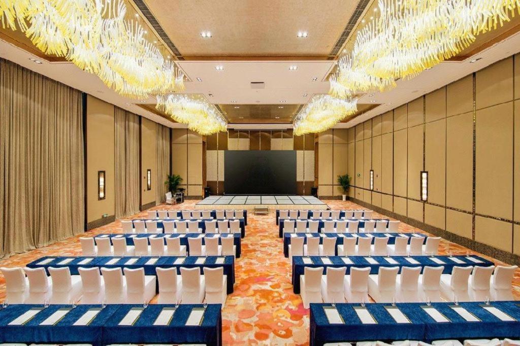 The Qube Hotel Nanchang East Exterior photo